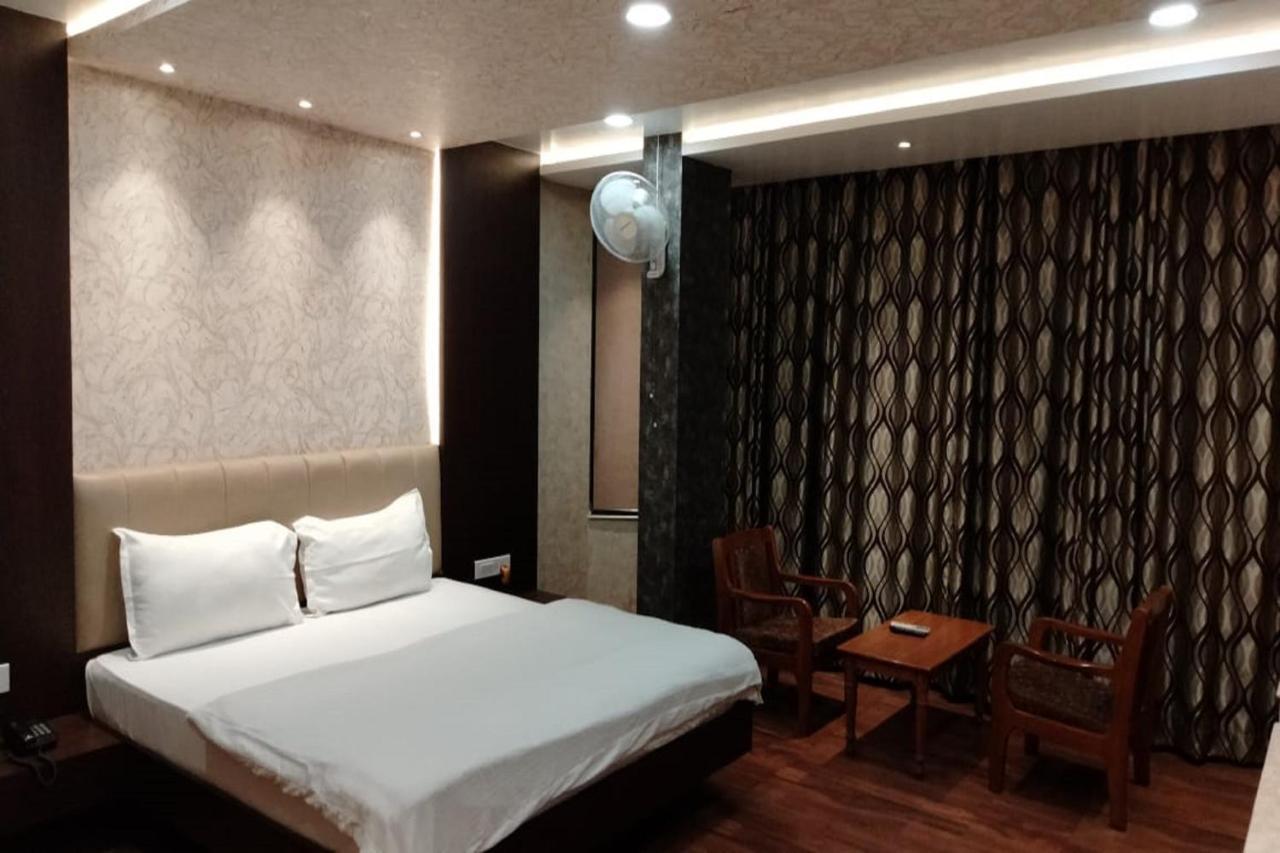 Hotel Park Regency Gorakhpur Exterior foto