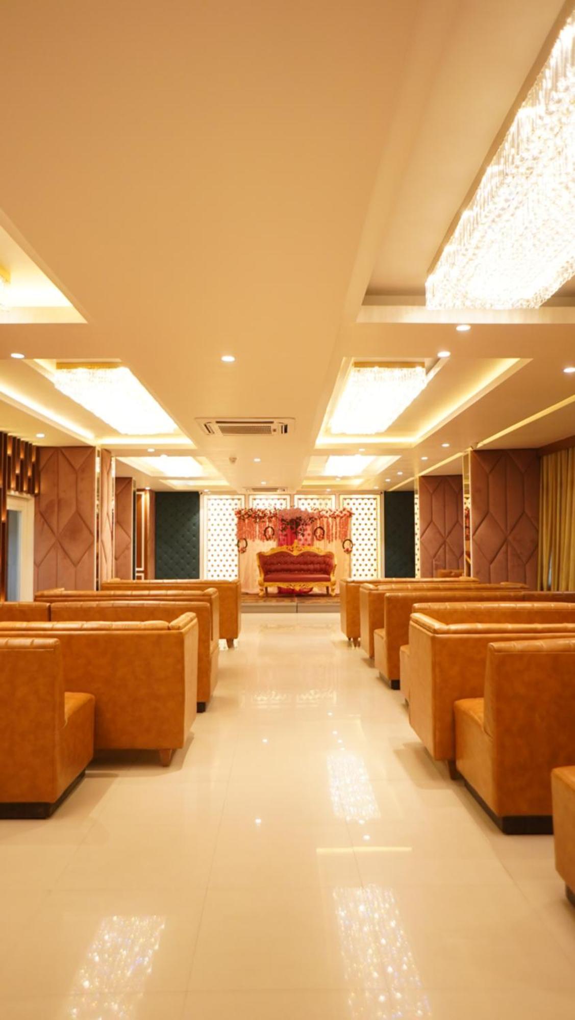 Hotel Park Regency Gorakhpur Exterior foto